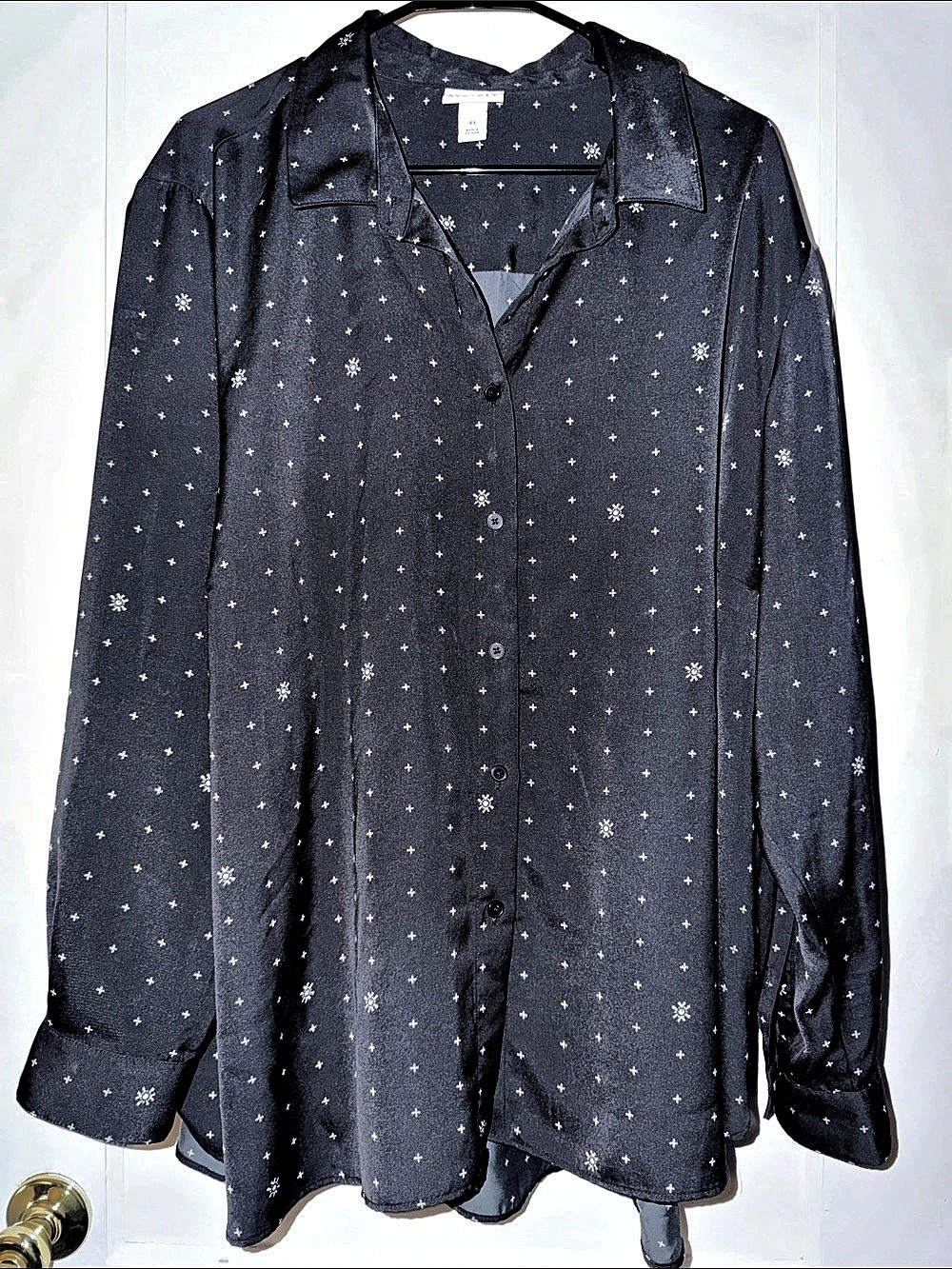 Ava & Viv Printed Button Down Shirt in Black & White 4X Like New